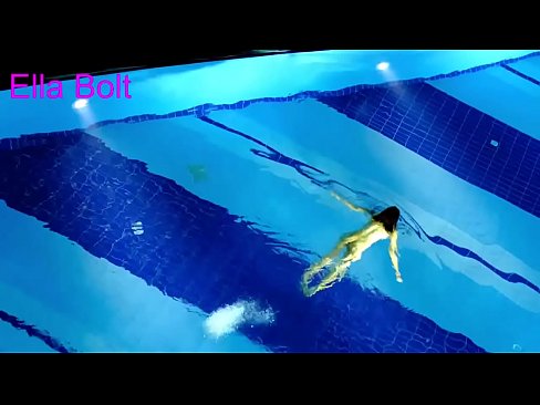 ❤️ Ich kann nicht aufhören zuzusehen, junge Blondine beim Nacktschwimmen im Pool des ELLA BOLT Resorts erwischt Porno fb bei porn de.kassa-standupbar.ru ❤